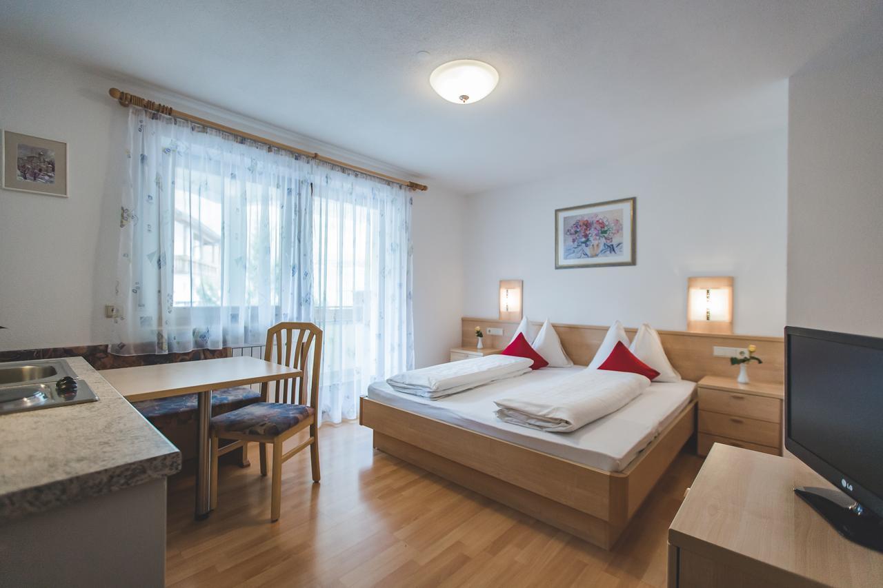 Garni Appartement Alpenresidence Cadipietra Exterior foto